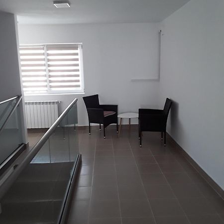 Camere De Inchiriat Central La Calciu Mahmudia Luaran gambar